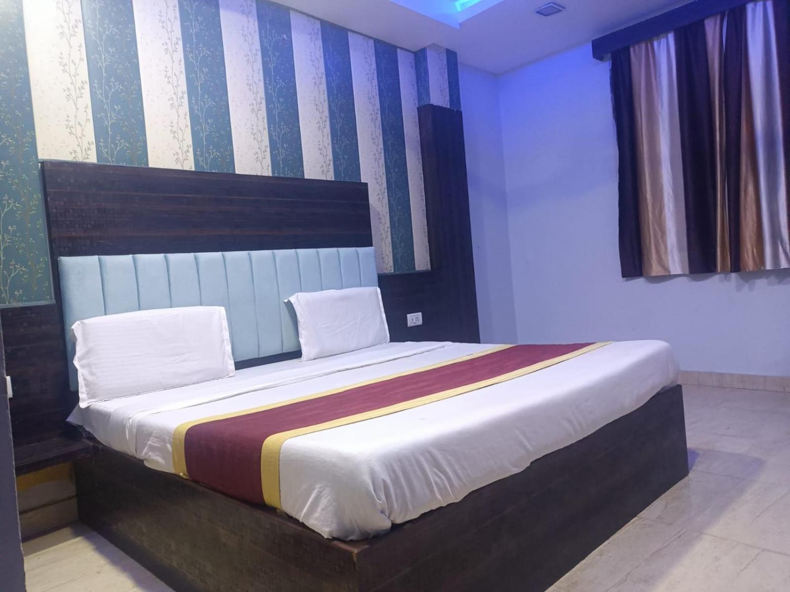 Hotel Park Avenue Lucknow Habitación foto