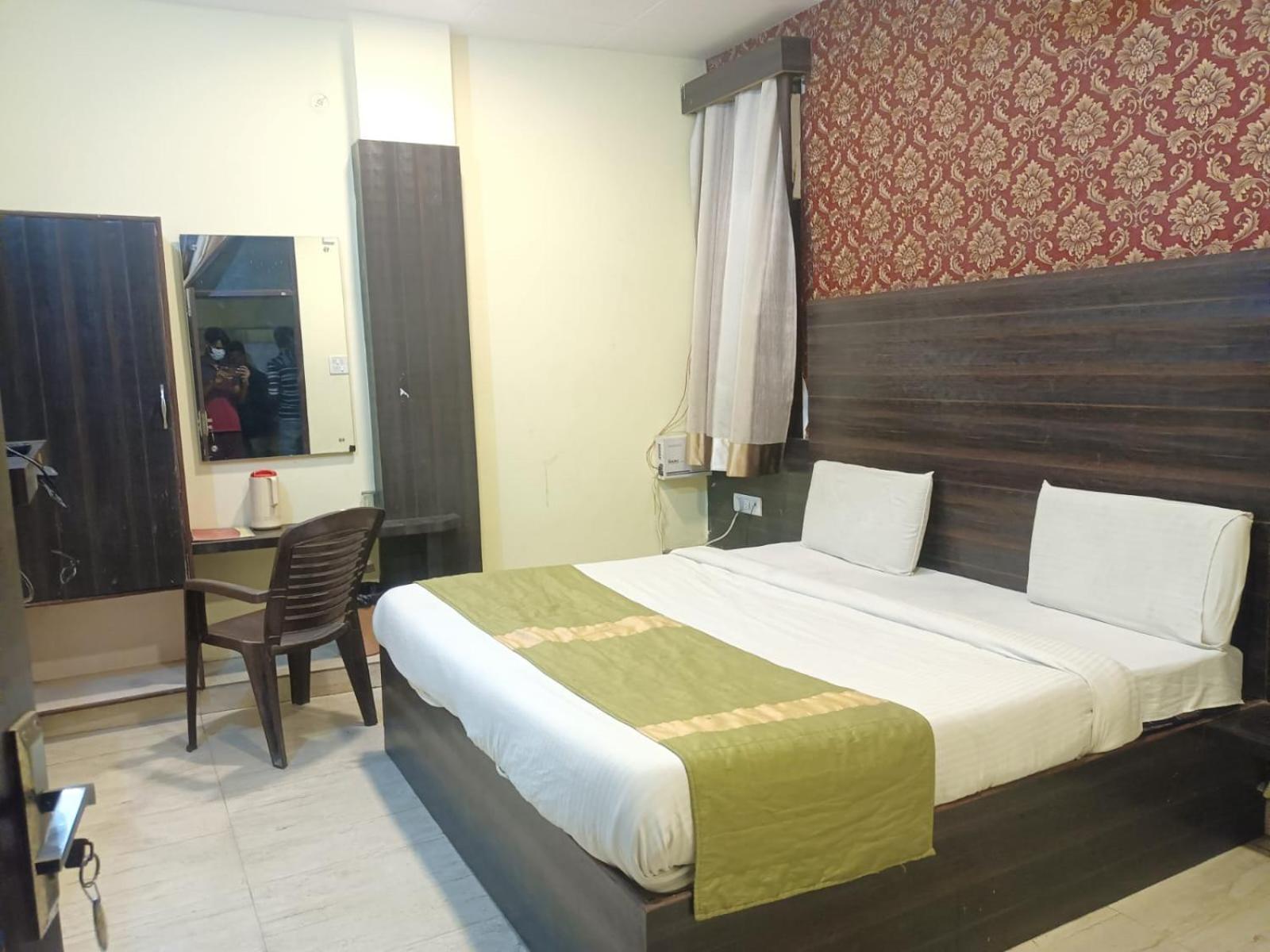 Hotel Park Avenue Lucknow Exterior foto